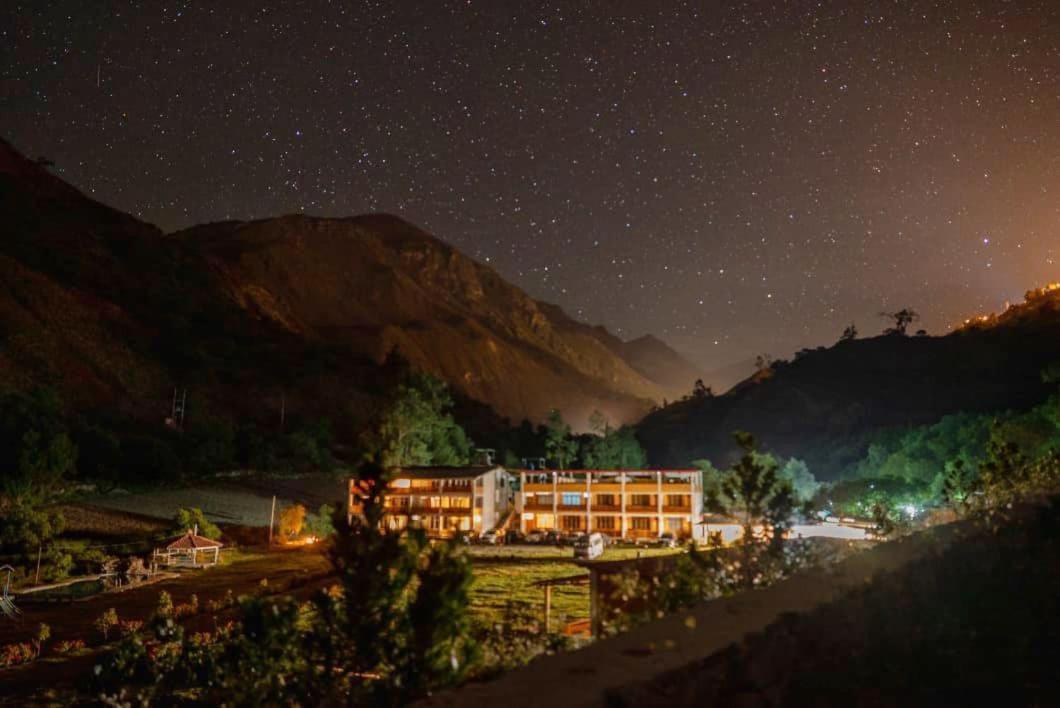 Tambo Lodge Canta Exterior foto